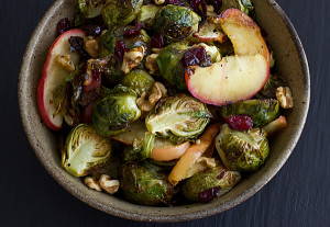 roasted_brussels_sprouts_and_apples_feature